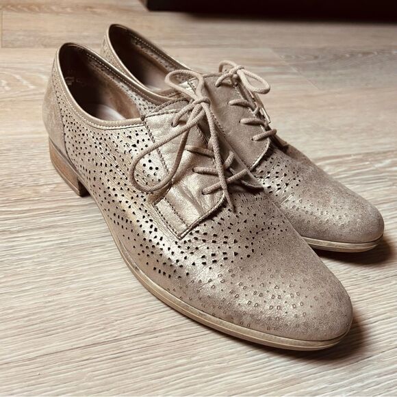 Gabor Metallic Gold Perforated Brushed Leather Oxford Brogue Shoe M 7 W 8.5 - Picture 1 of 11